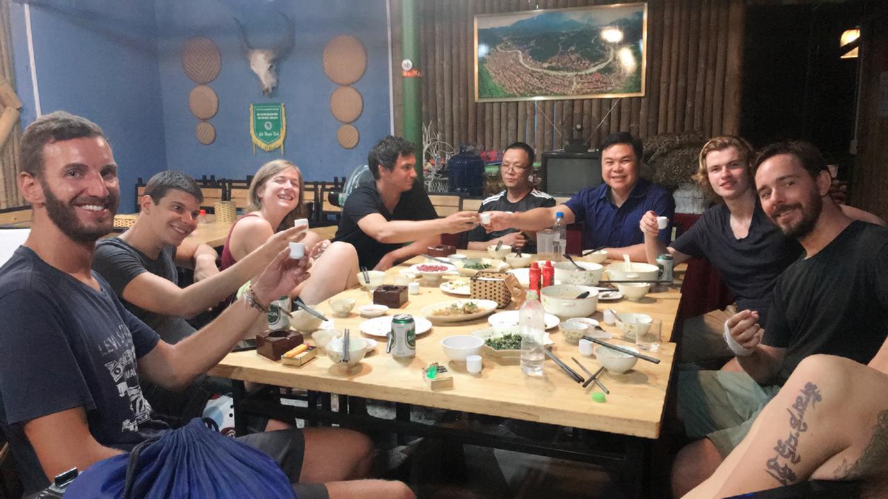 Green Hill Hostel & Tour Ha Giang Εξωτερικό φωτογραφία
